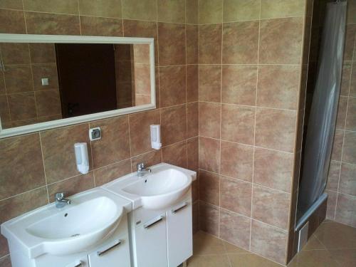 Hostel Maxim - image 5