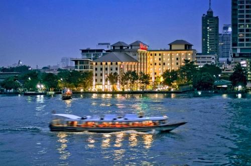 Ibis Bangkok Riverside