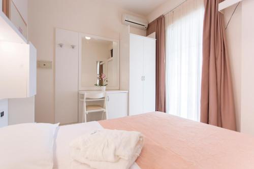 1 double bed