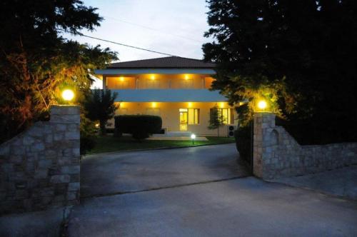 Hotel in Markopoulo