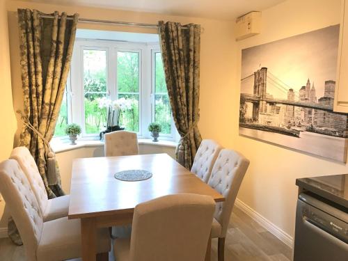 Brome House in Carterton