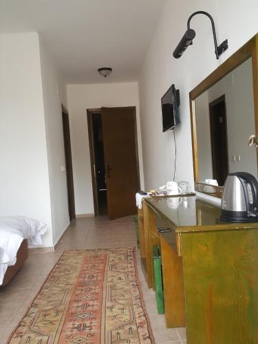 Mr. Happy's - Liman Hotel in Kuşadası