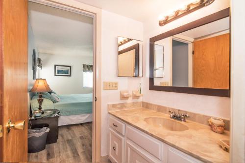 Intercoastal Beach Suite