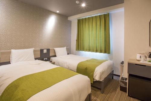 Economy Twin Room - Non Smoking image 4