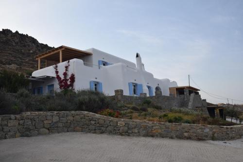  Andromeda Mykonos Villas & Suites in Kalo Livadi