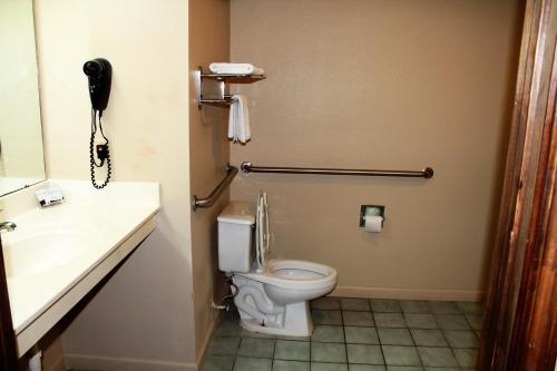 Highland Inn Denham Springs Baton Rouge East - image 7