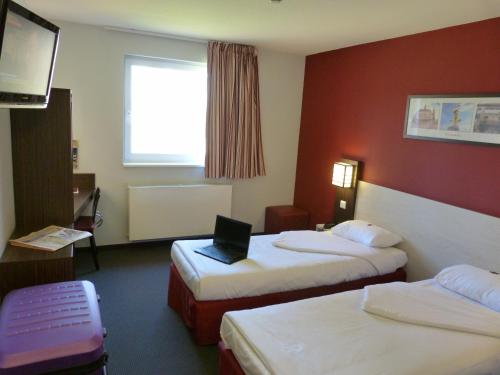 DC Hotel & Restaurant Charleroi Airport - image 3