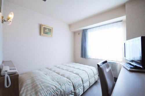 Hotel New Chikou The 3-star Hotel New Chikou offers comfort and convenience whether youre on business or holiday in Wakkanai. Both business travelers and tourists can enjoy the propertys facilities and services. 24-