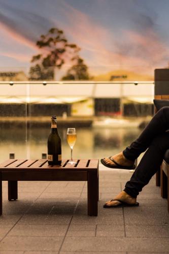 บริการและสิ่งอำนวยความสะดวก, Ulverstone Waterfront Apartments in อัลเวอร์สโตน