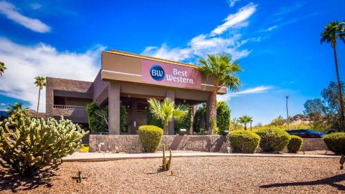 Best Western InnSuites Phoenix Hotel & Suites