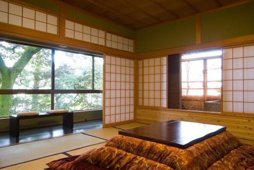 Japanese-Style Room with Beds with Private Open-Air Bath	- Non-Smoking
