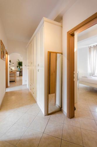 Petroni apartment, Bologna (photo 2)