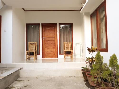 OYO 1306 Sammy Homestay - Tap to explore photos