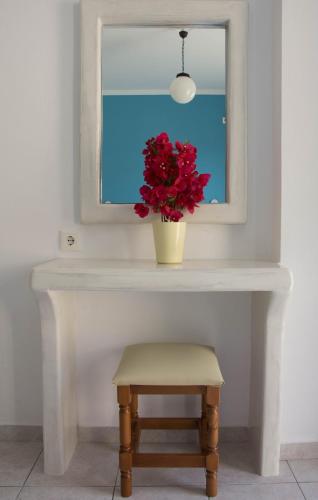 Sail Inn Studios & Apartments - image 5