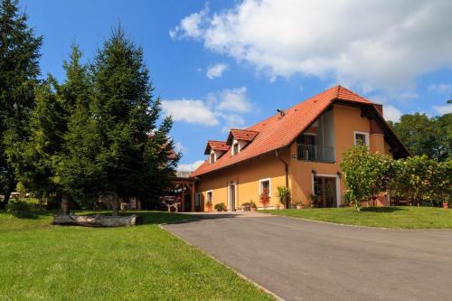 B&B Maribor - Turistična kmetija Kaloh - Bed and Breakfast Maribor