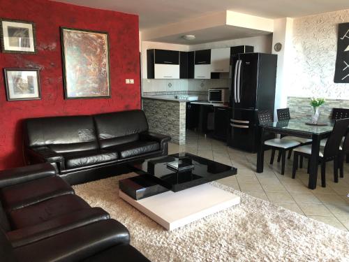 Apartments Veselinka - image 13