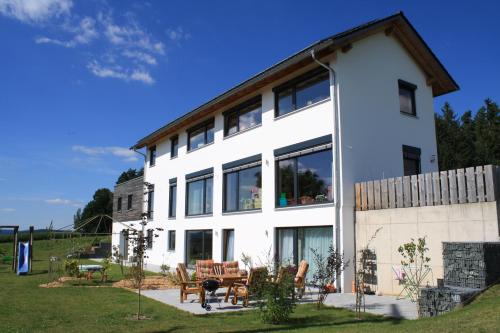 Ferienwohnung Ausblick - Apartment - Rötz