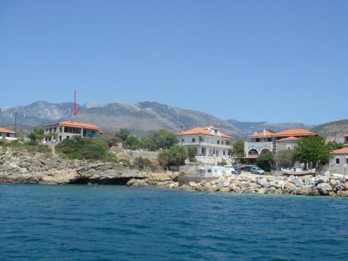  Villa Christeas in Kotrónion