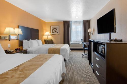 Quality Inn & Suites Albuquerque North near Balloon Fiesta Park in Albuquerque, USA