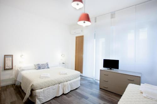 Hotel Spring - image 6