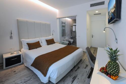 Hotel Lampara Room Type - Standard Double Room with Balcony and Beach Access Hotel Lampara Room Type - Standard Double Room with Balcony and Beach Access