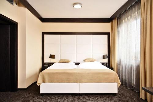 Lifestyle Hotel – Prague, NY