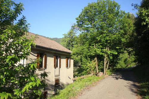 l'école d'autrefois - Hotel - Saint-Privat-de-Vallongue