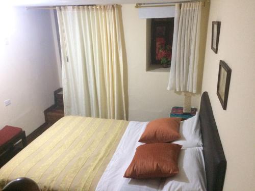 Triple Room with Private Bathroom image 4