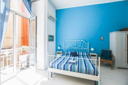 Camera Con Vista Apartments, Naples