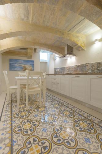 Amelie - Charming Townhouse in the heart of Rabat, Rabat (foto 11)