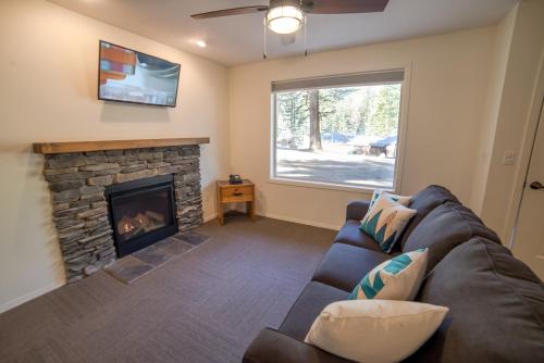 Eagle Cap Chalets - image 2