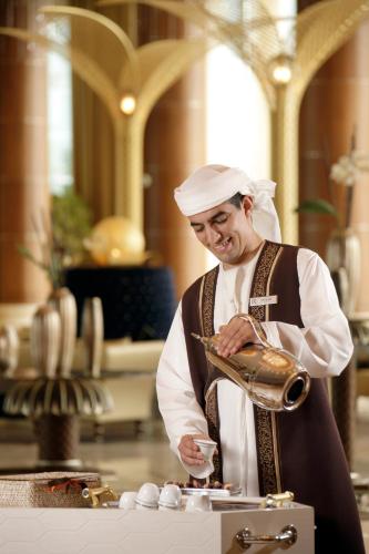 Khalidiya Palace Rayhaan by Rotana Abu Dhabi - image 8