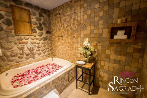 Hotel Boutique Rincon Sagrado Room Type - Suite with Hot Tub