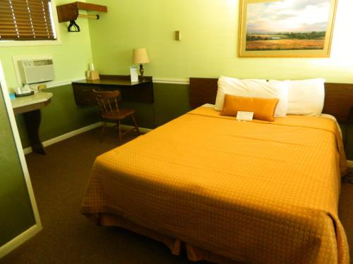 room detail thumbnail 2