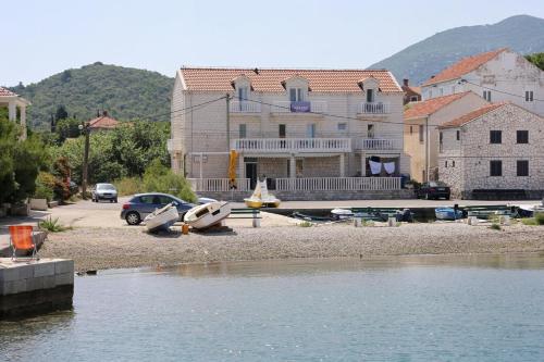 Apartments and rooms by the sea Hodilje Peljesac - 10234