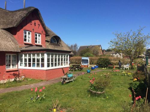 Hüs Sanskiin Ferienwohnung *Hopelfask* in Süddorf, Deutschland