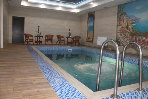 Prestige-Maras Hotel - image 2