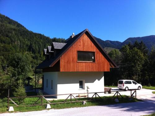 Apartments Podkoren 82 — rental in Podkoren 82, Kranjska Gora SI, 4280