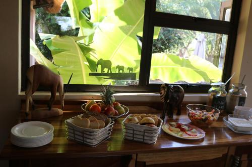 Food and beverages, Ijaba Lodge at Buschfeld Park in Outjo