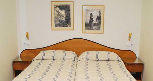 Hostal La Barretina - image 2