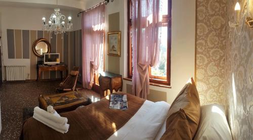 Hotel Mignon - image 4