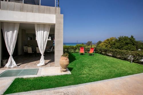  #FLH - Pampa Grass House in Kalandra