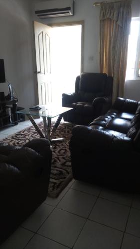 Regimanuel Apartments - Kwabenya