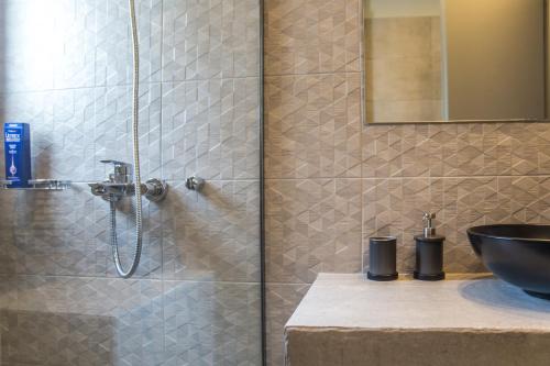 Athens Life - image 8