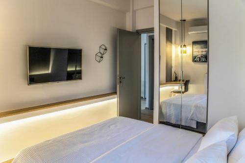 Athens Life - main image