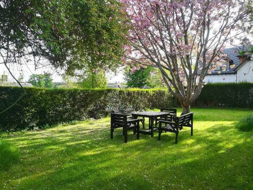 Meikleour Arms Hotel & Restaurant - image 7