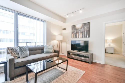Global Luxury Suites at West End