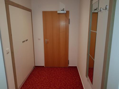 Confour Hotel - image 8