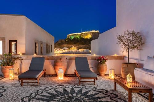 Exterior view of Villa Eleni with Hot Tub and Acropolis View