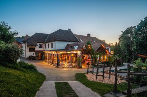 Familienhotel Hochrieß in 3251 Purgstall